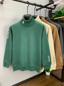 Suéter Masculino Gola Alta Bordado – Estilo Coreano Inverno 2024 |Aconchego Elegante