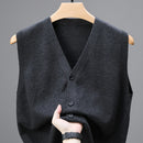 Colete Masculino Gola V | Elegância e Conforto no Look de Outono | Tricô Fino com Fechamento Frontal